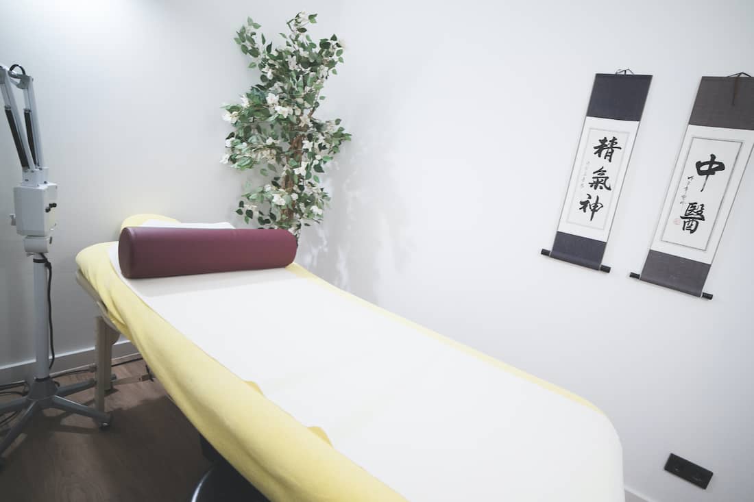 Behandlungszimmer 4 Behandlungszimmer 4